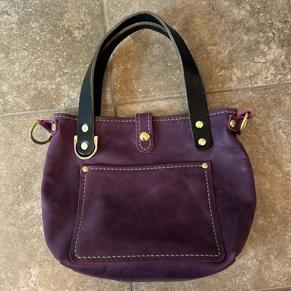 Sophisticate Supply Purple Purse